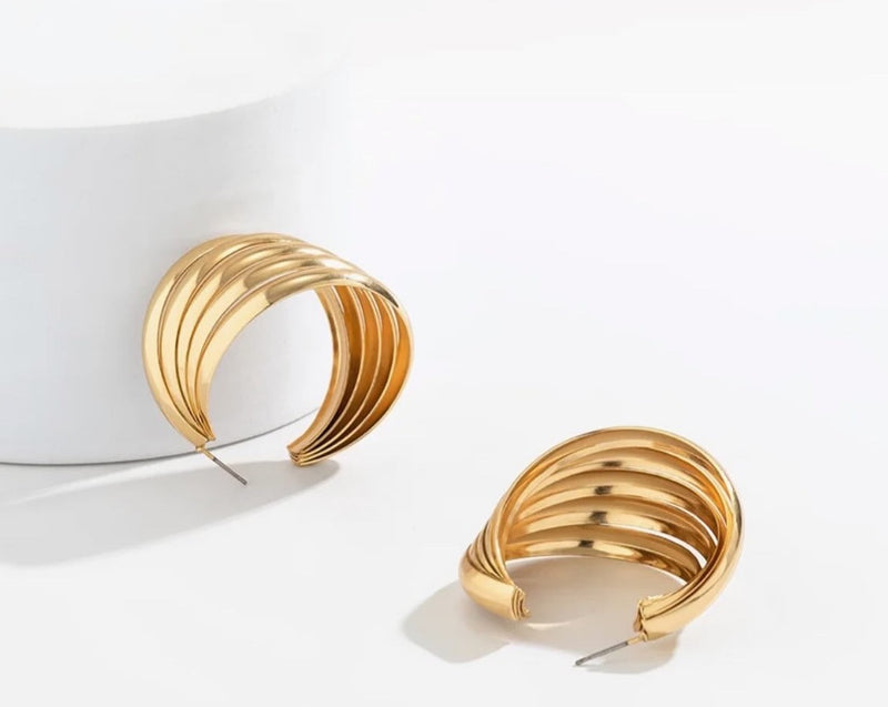 It Girl Earrings
