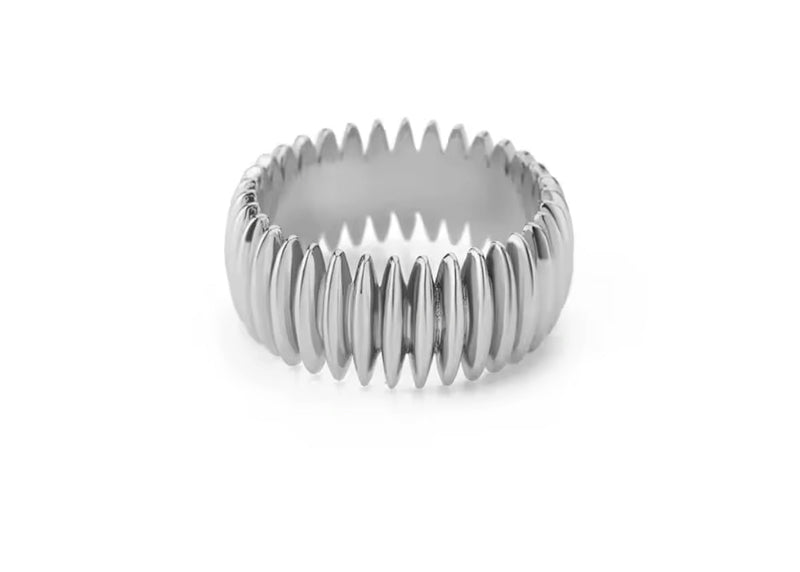 Heavy Heart Ring