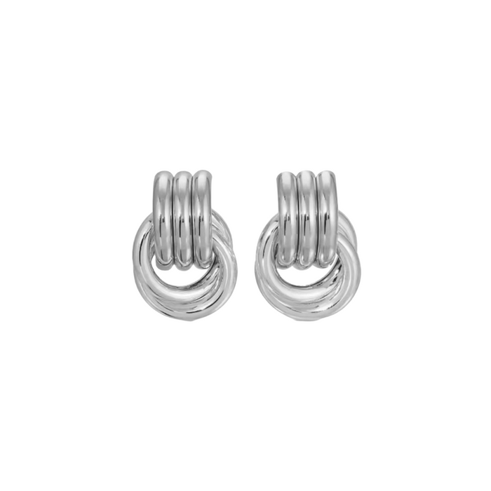 Sliver Triple Strand Knot